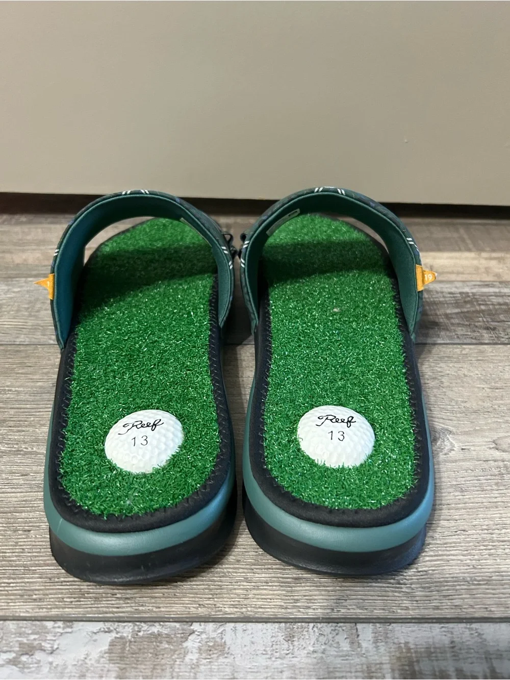Reef Gold Tartan Green Plaid Slide Sandals grass turf insole  display picture 2